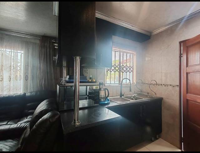 3 BEDROOM HOUSE FOR SALE IN ELANDSPOORT